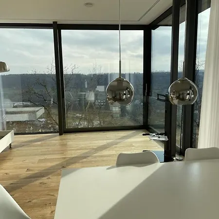 Apartamento Mitten Im Nirgendwo Taucht Es Auf Einmal Auf - Ein Reprasentativer Bau - Penthouse Garnberg I *